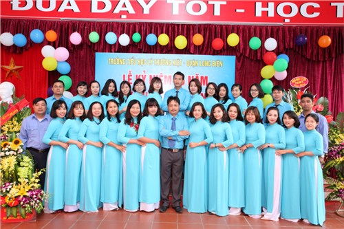 Trường Tiểu học Lý Thường Kiệt tổ chức Kỷ niệm 35 năm ngày Nhà giáo Việt Nam 20/11 (20/11/1982 – 20/11/2017)
